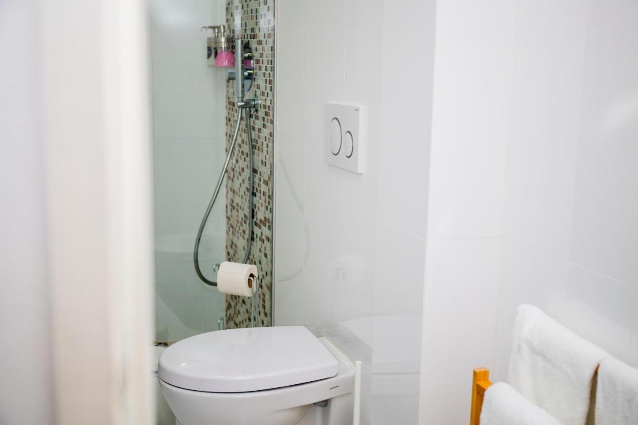 Posh Residences Guimaraes Bagian luar foto