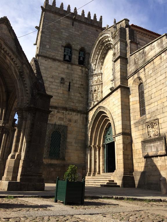 Posh Residences Guimaraes Bagian luar foto